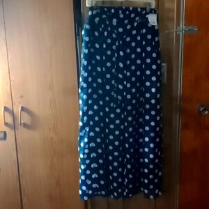 Woman's pants size XL blue an white polka dots
